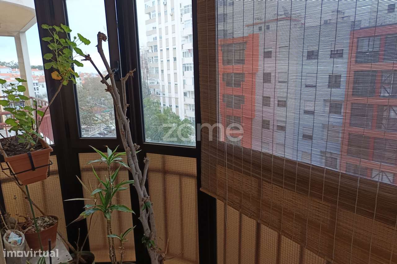 T3 no Centro do Pragal c/ Garagem Box – A 5 min de Lisboa! - Grande imagem: 4/29