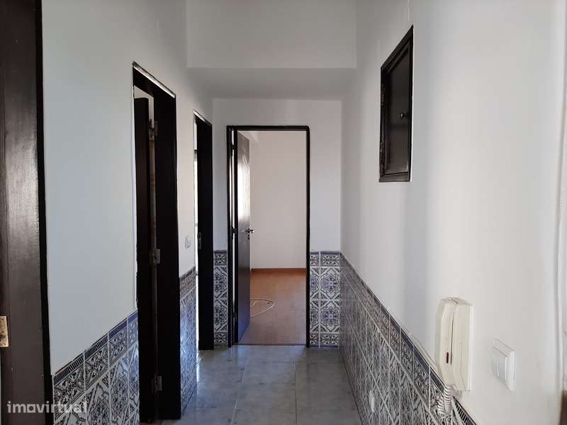 Baixa de Preço - Apartamento T2 Rio de Mouro - Grande imagem: 5/17
