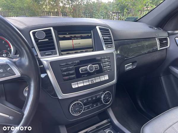 Mercedes-Benz GL 350 BlueTEC 4Matic 7G-TRONIC - 12