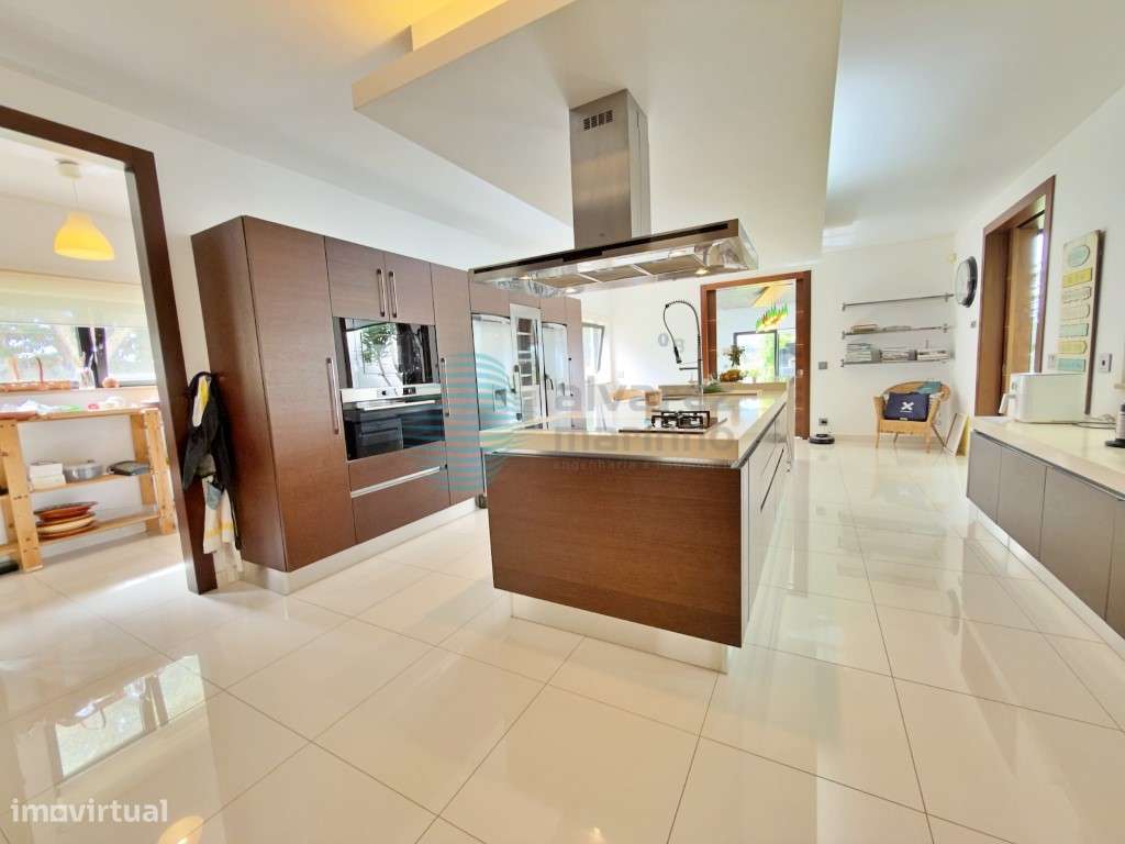 Excelente Moradia / Quinta, área de terreno com 14.600 m2, piscina ...-10