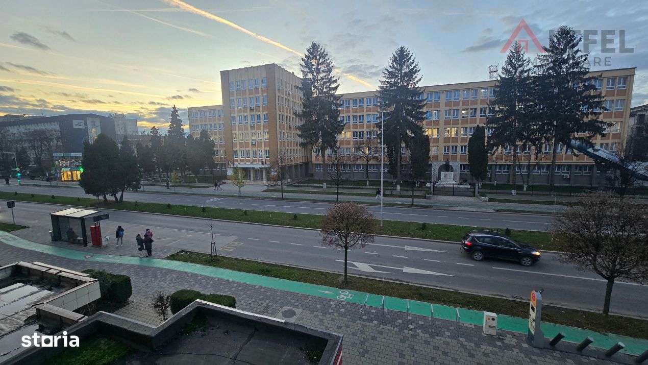 COMISION 0! Apartament 2 camere etaj 2 cu balcon Liceul Militar-0