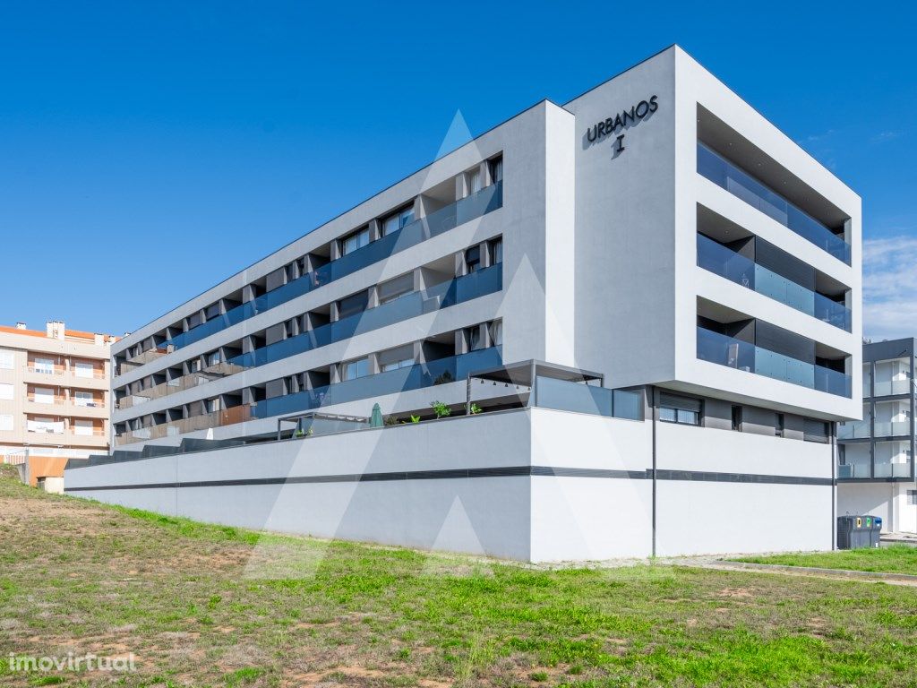 Apartamento T2 com Terraço - Santa Maria da Feira