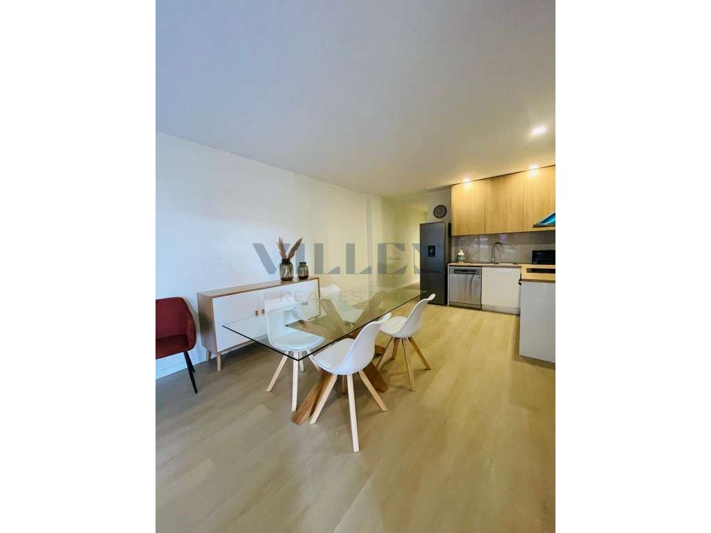 Apartamento T2 Totalmente Remodelado e Mobilado - São Mamede do Cor... - Grande imagem: 2/25