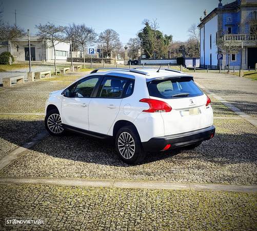 Peugeot 2008 1.2 PureTech Style - 20