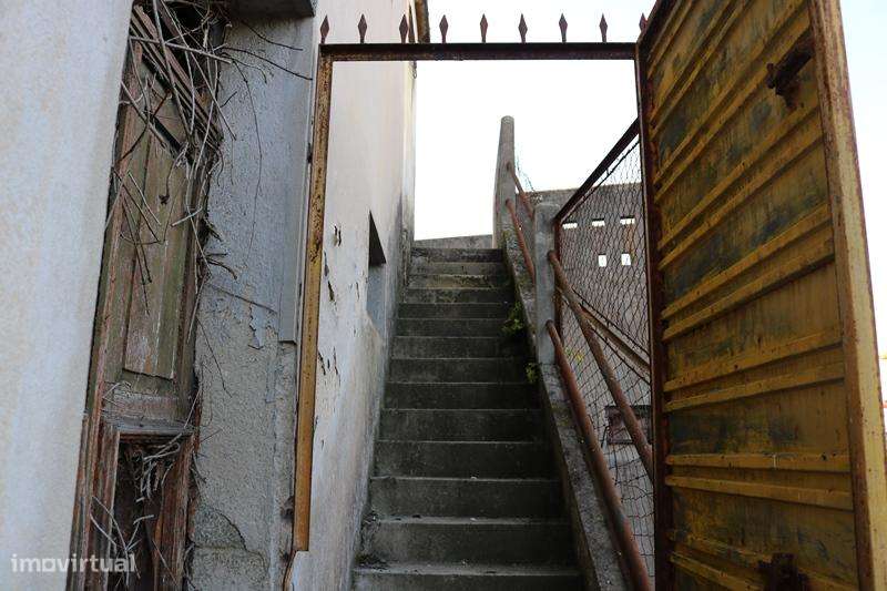 Propriedade c/ 1.800 m2 com  5  artigos urbanos em S. Vicente - Braga-9