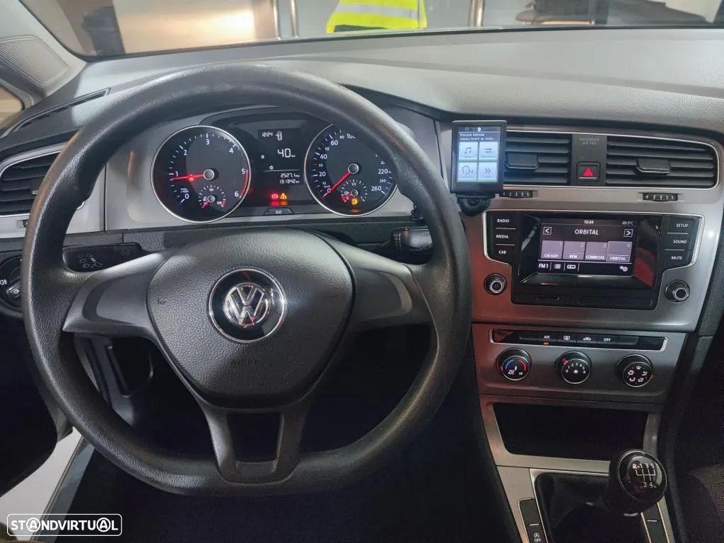 VW Golf 1.6 TDi Trendline - 4