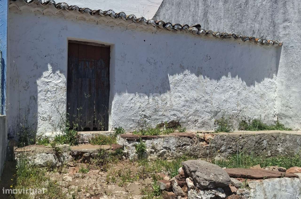 Ruína para recuperar em Aldeia das Cortes, S.B.Messines - Grande imagem: 5/15