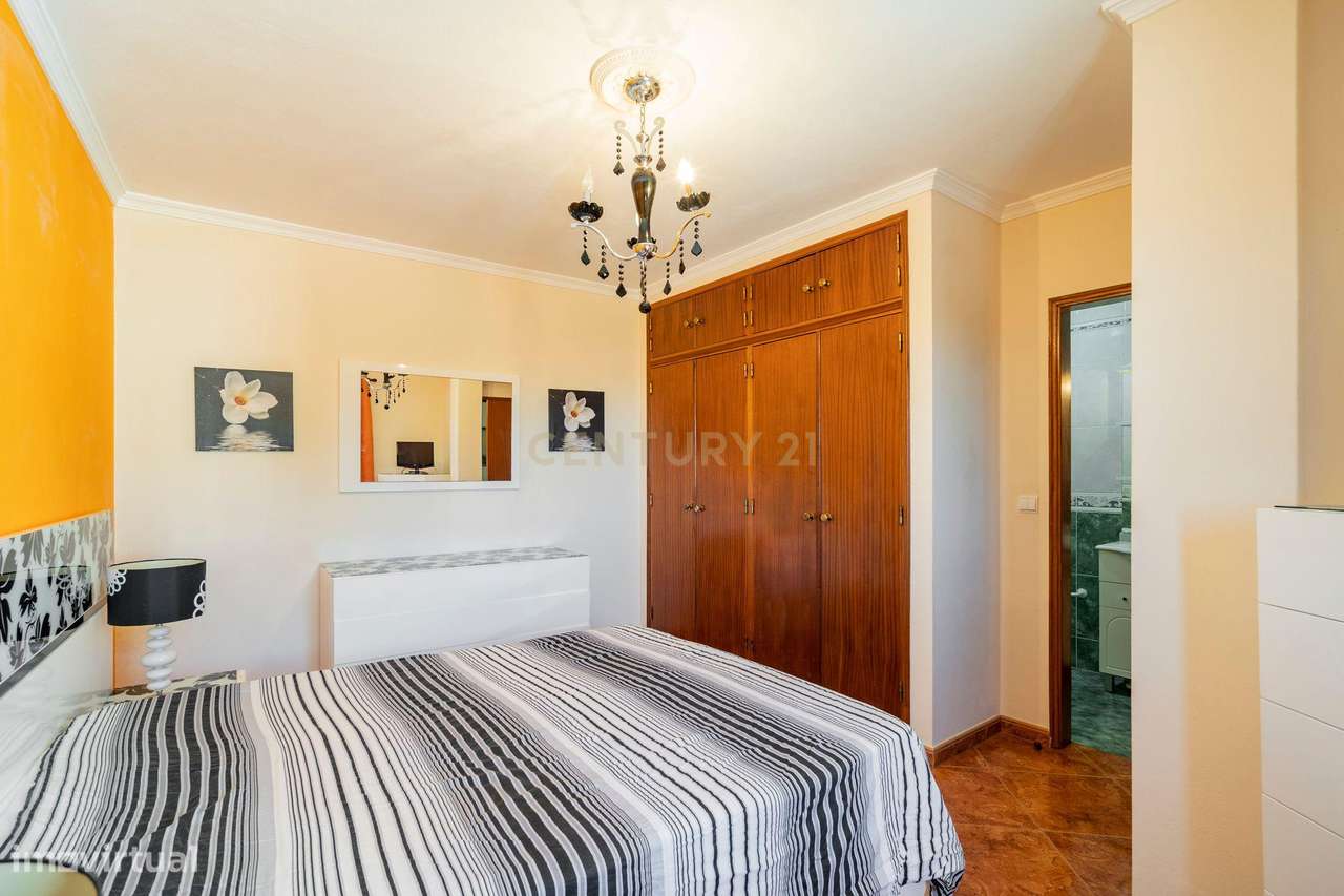 Moradia T4 com Terraço e Vista Mar em Luz de Tavira-6