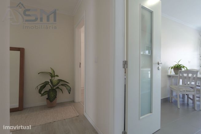 São Domingos de Rana - Apartamento T2 recente com suite e garagem-17