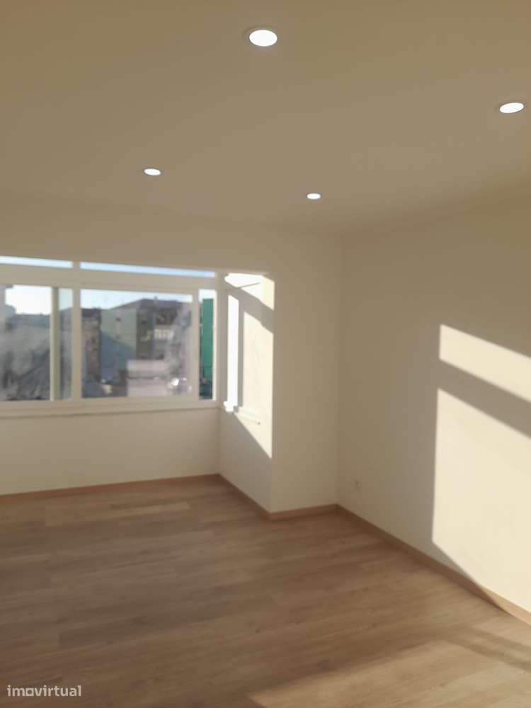 T2 renovado com segurança e vista cidade - Grande imagem: 5/18