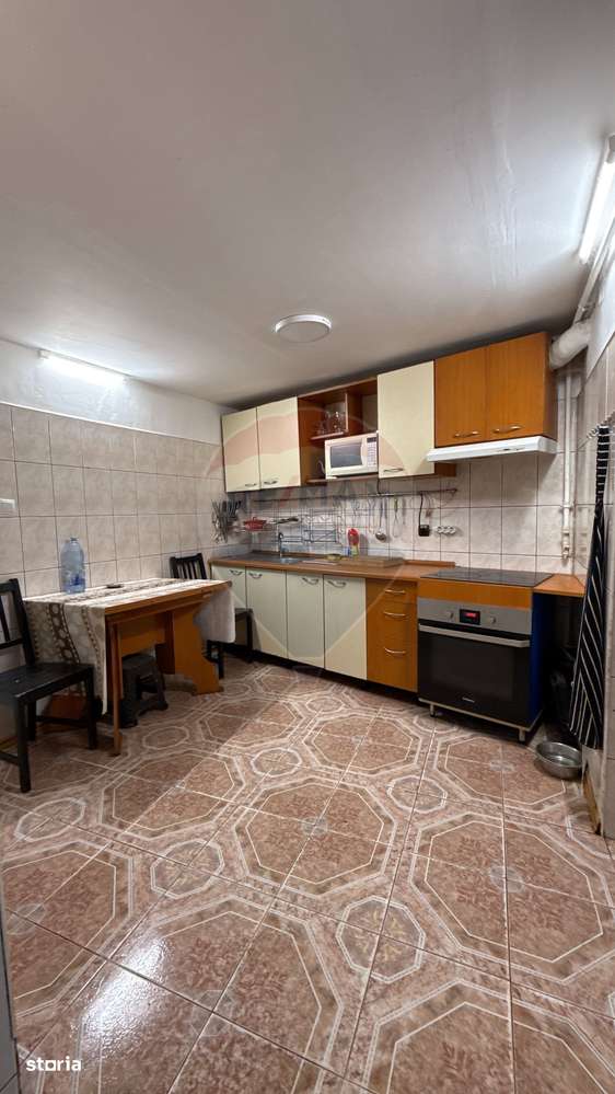 Casă în zona Tineretului - Imagine principală: 4/19