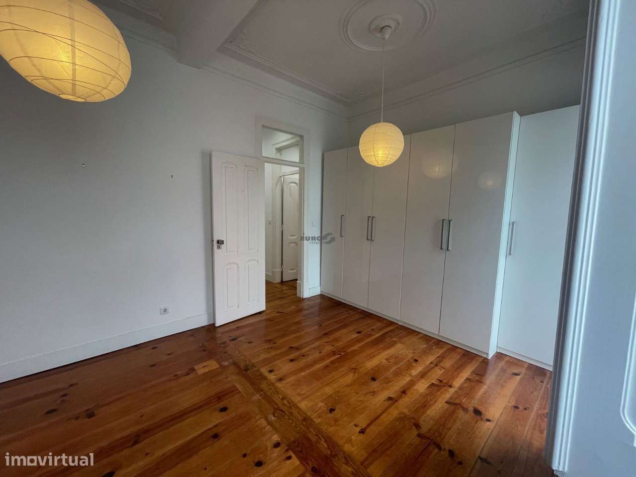 Excelente T2 para venda ao pé de Sete Rios-6