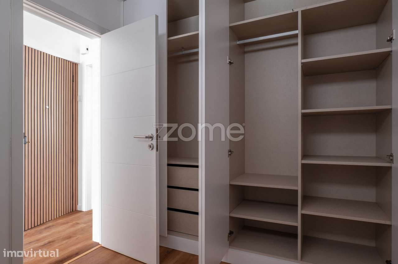Apartamento T1+1 Baixa da Banheira-44