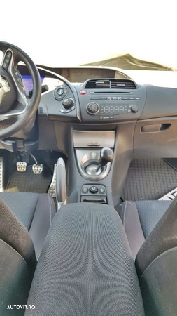 Dezmembrez Honda Civic 2009, 1.8 benzină - 6