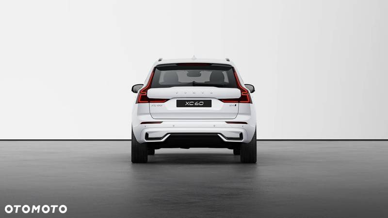 Volvo XC 60 B4 D AWD Plus Dark - 5