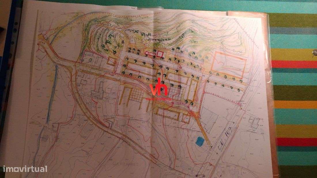 Vende-se Terreno em Francelos Com Projecto Para Prédio em Altura-5