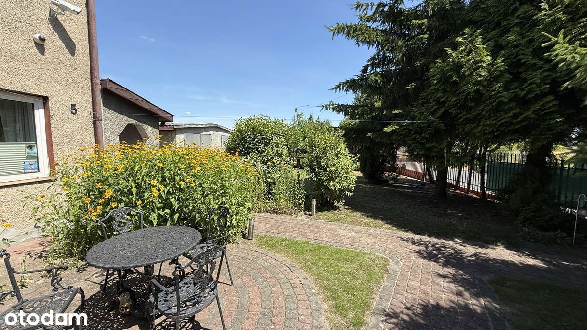 Dom z dwoma mieszkaniami w Uniejowie - Pełny obrazek: 5/20