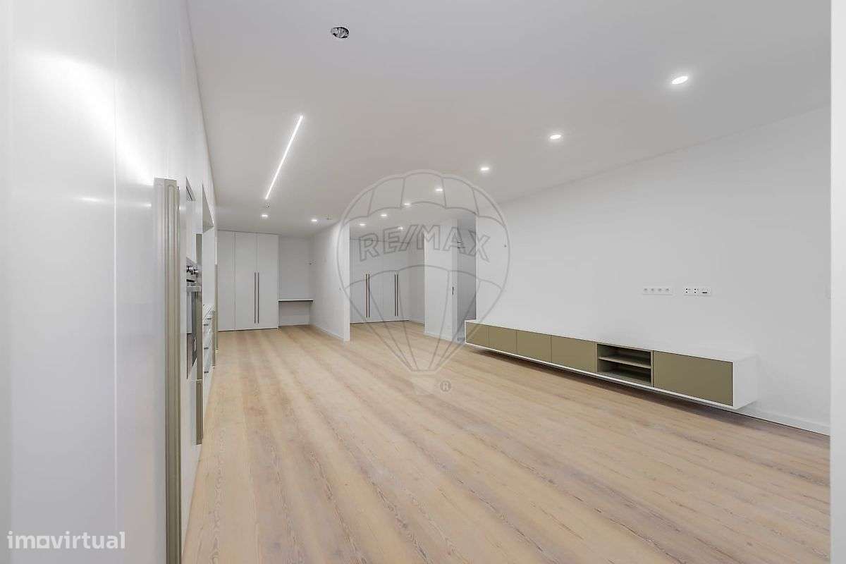 Apartamento T2 Renovado no centro histórico, Braga-6