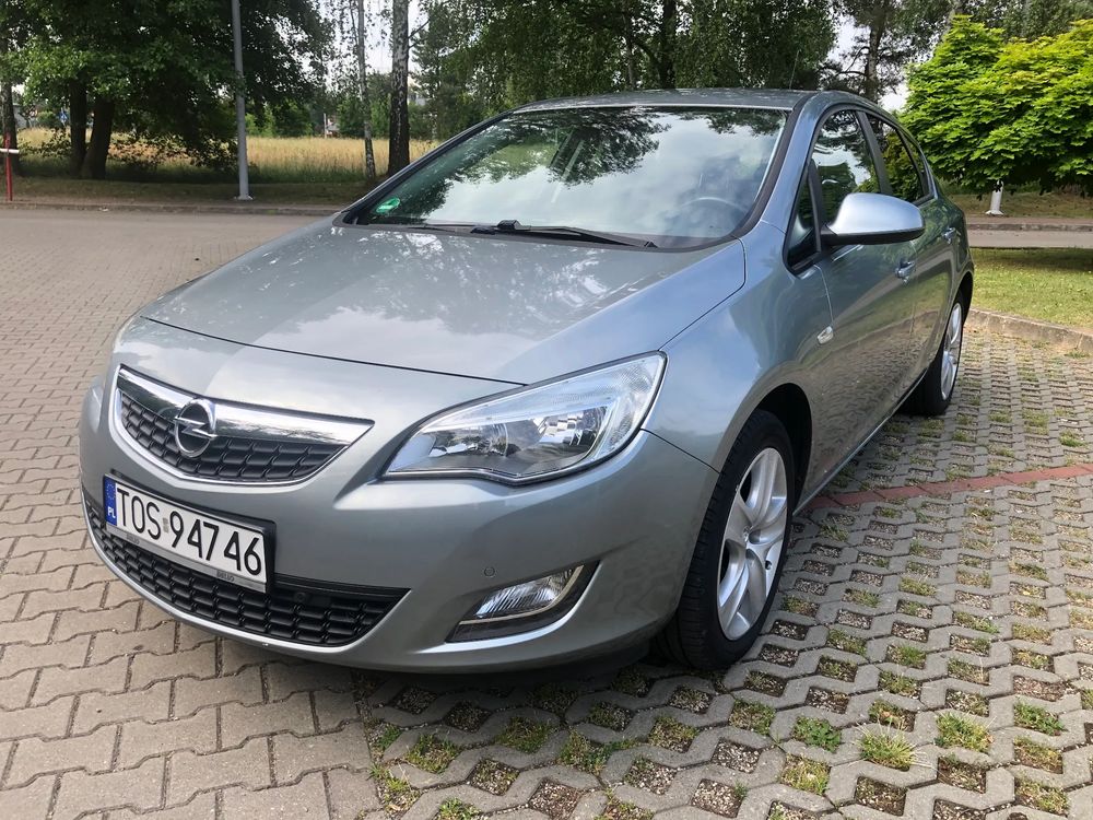 Opel Astra J 1.4 Turbo 2012