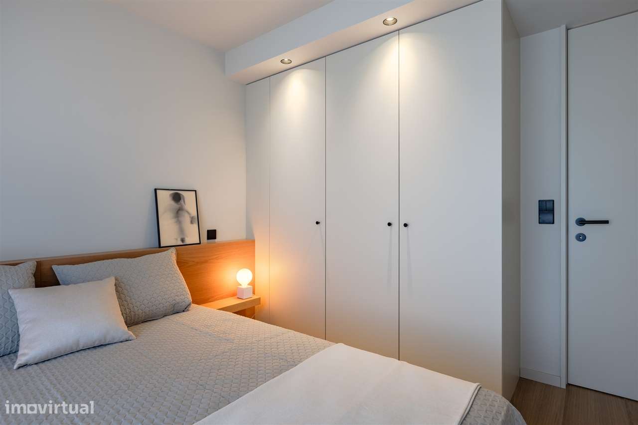 T2 Av República Gaia | T2 Santa Marinha Afurada | T2 Novo LYNQ-13