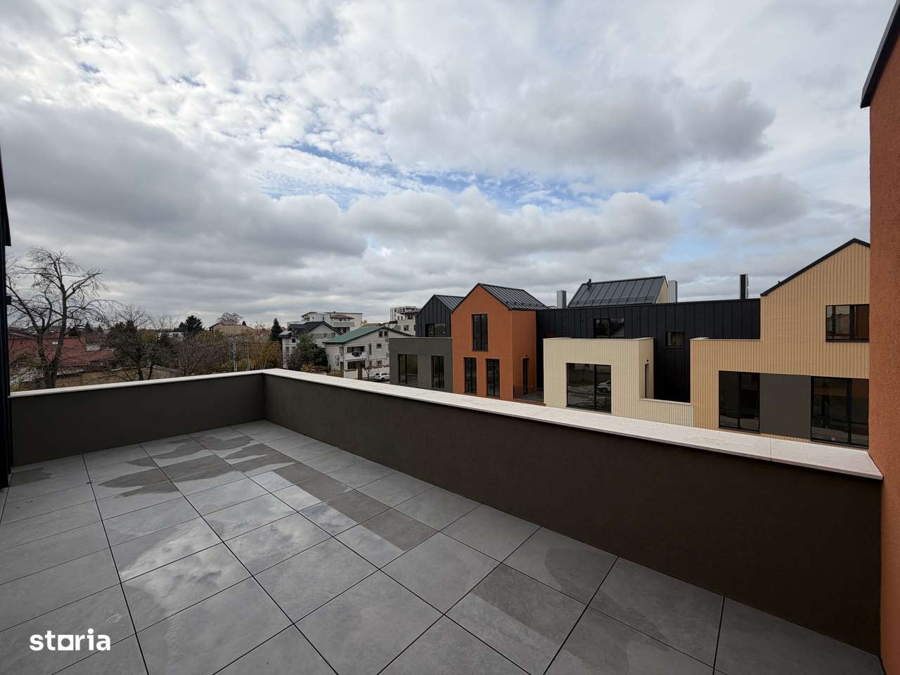 Vilă premium | 5 camere, curte 109 mp, 2 parcări - Imagine principală: 5/8