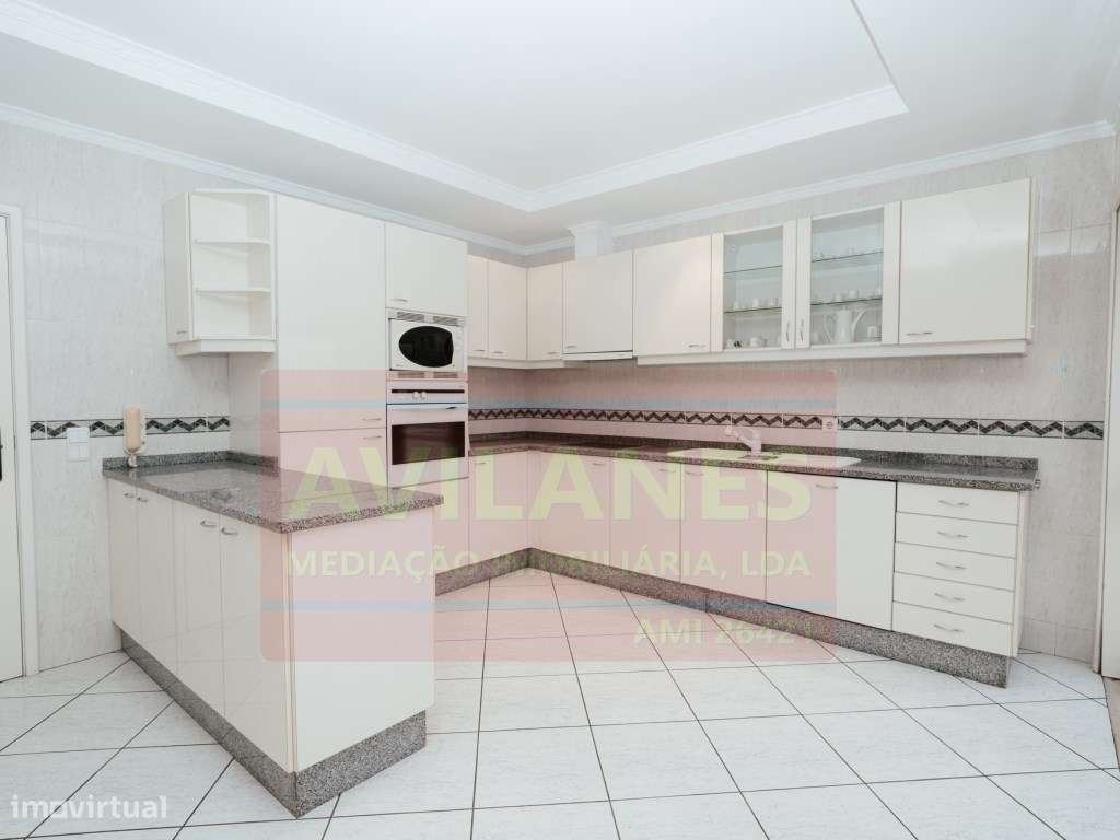 APARTAMENTO T3 RECUADO - LOBÃO-5