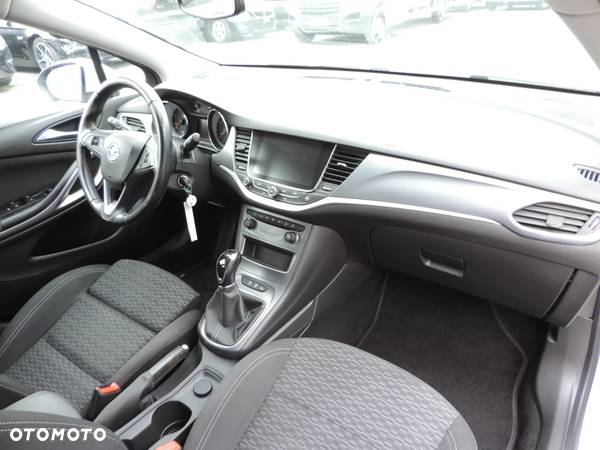 Opel Astra 1.6 CDTI Active - 11