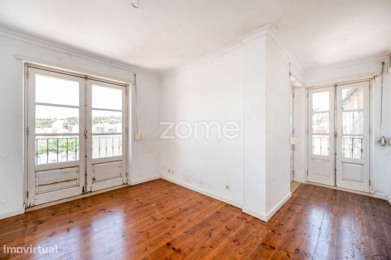 CASA EXCLUSIVA NA RUA DA COSTA (entre as Necessidades e Alcântara)-24