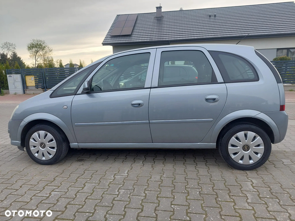 Opel Meriva 1.6 Cosmo - 9
