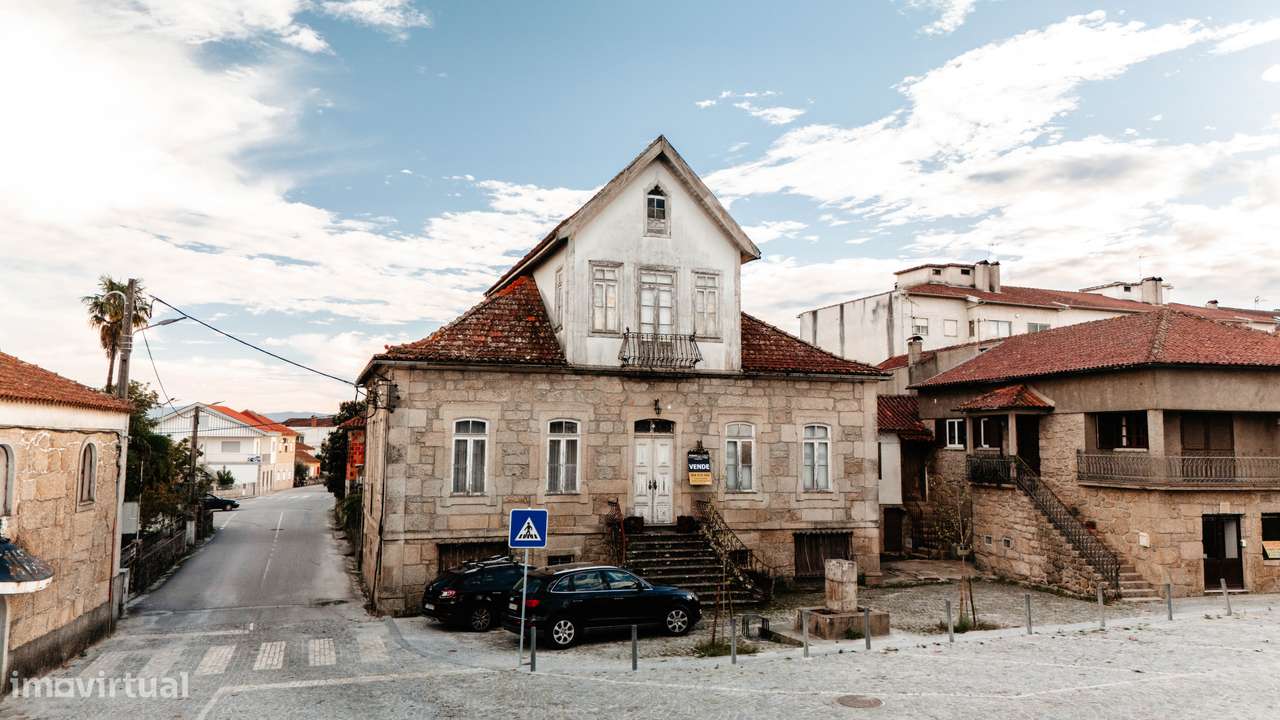 Imóvel com carácter e muito potencial de valorização.-54