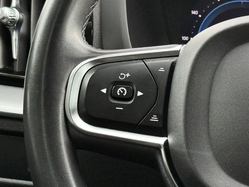 Volvo Xc-60 B4 B Momentum Pro 2022 — zdjęcie 5