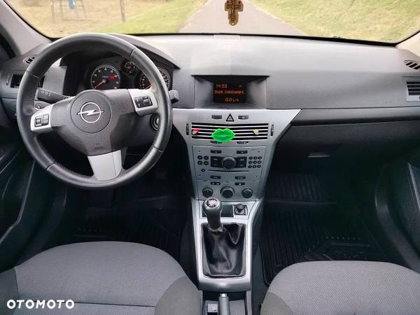 Opel Astra III 1.6 - 9