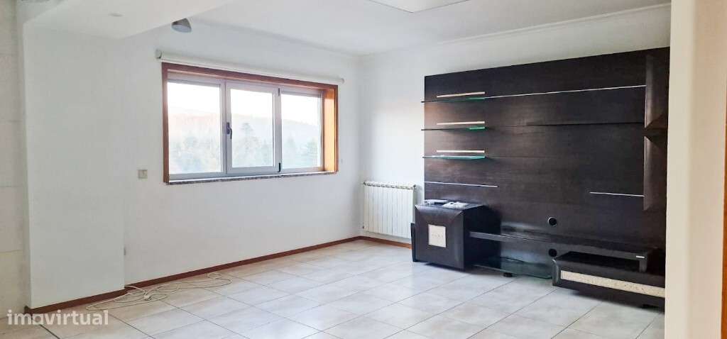 Moradia V4 em banda - Vieira do Minho-7