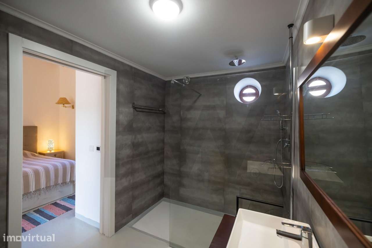 Moradia T-0 com piscina, estacionamento, Condomínio Casas Sopé da Serr-8