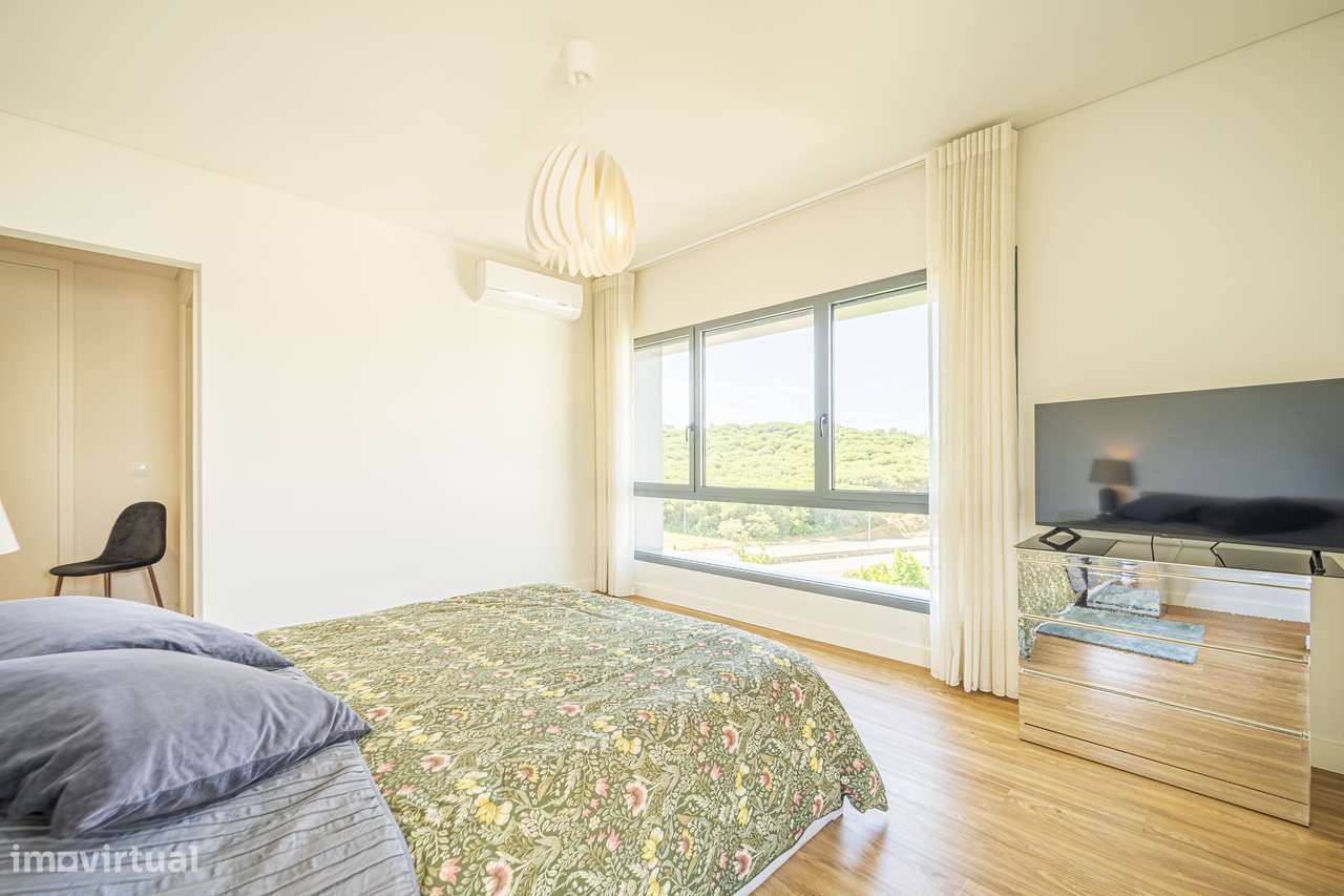 T4 | 183 m² | Miraflores | Vistas Monsanto + Rio-37