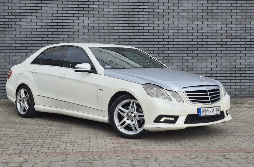 Mercedes-Benz E W212/W207 2011