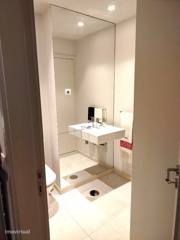 Apartamento T4 no Centro da Cidade - Como Novo!-16