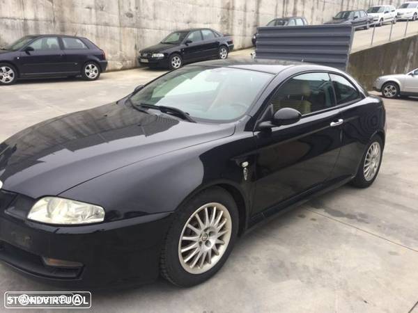 Alfa Romeu Gt 1.9 multijet 150 cv de 2005 para pças - 2