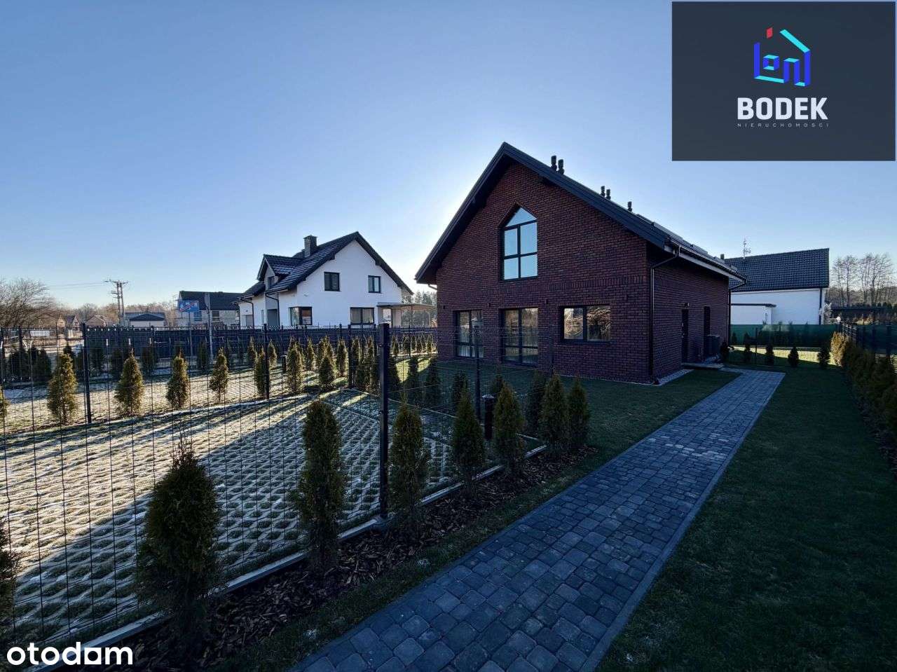 0%, nowoczesny, duży ogród, gotowy-4