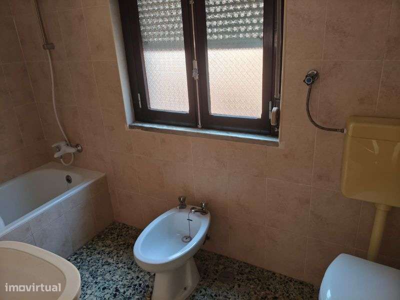 Imóvel T2 para alugar - Grande imagem: 4/10