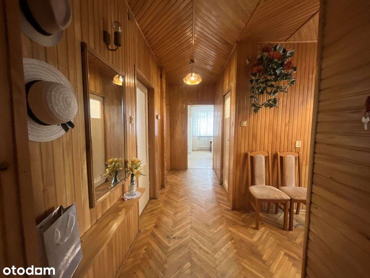 Dom 250m2, działka 944m2; ul. Poświątne-14