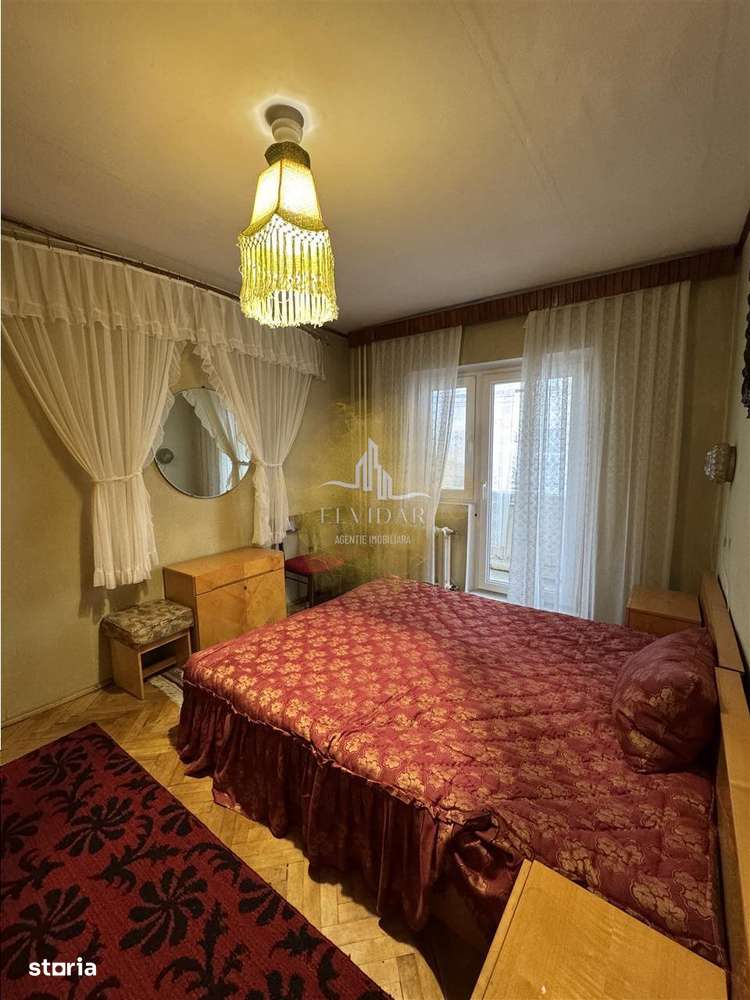 Apartament 3 camere Decomandat etaj 1-1