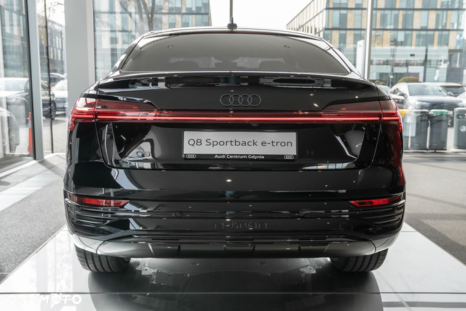 Audi e-tron - 5