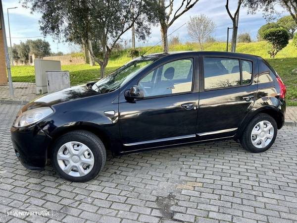 Dacia Sandero 1.5 dCi Pack - 2