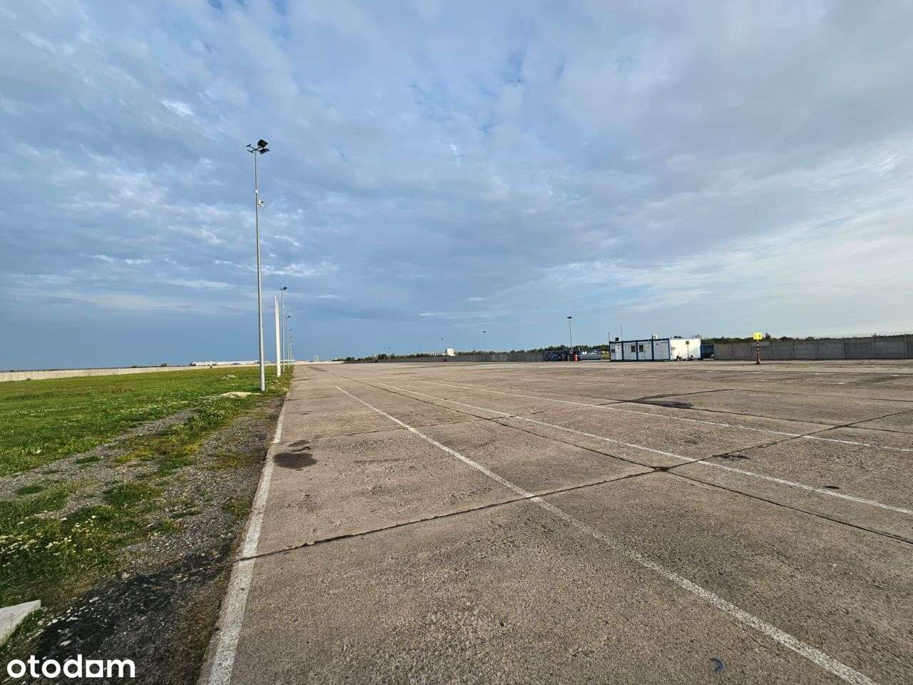 Plac składowy przy A4 oświetlony, ogrodzony, media - Pełny obrazek: 4/11