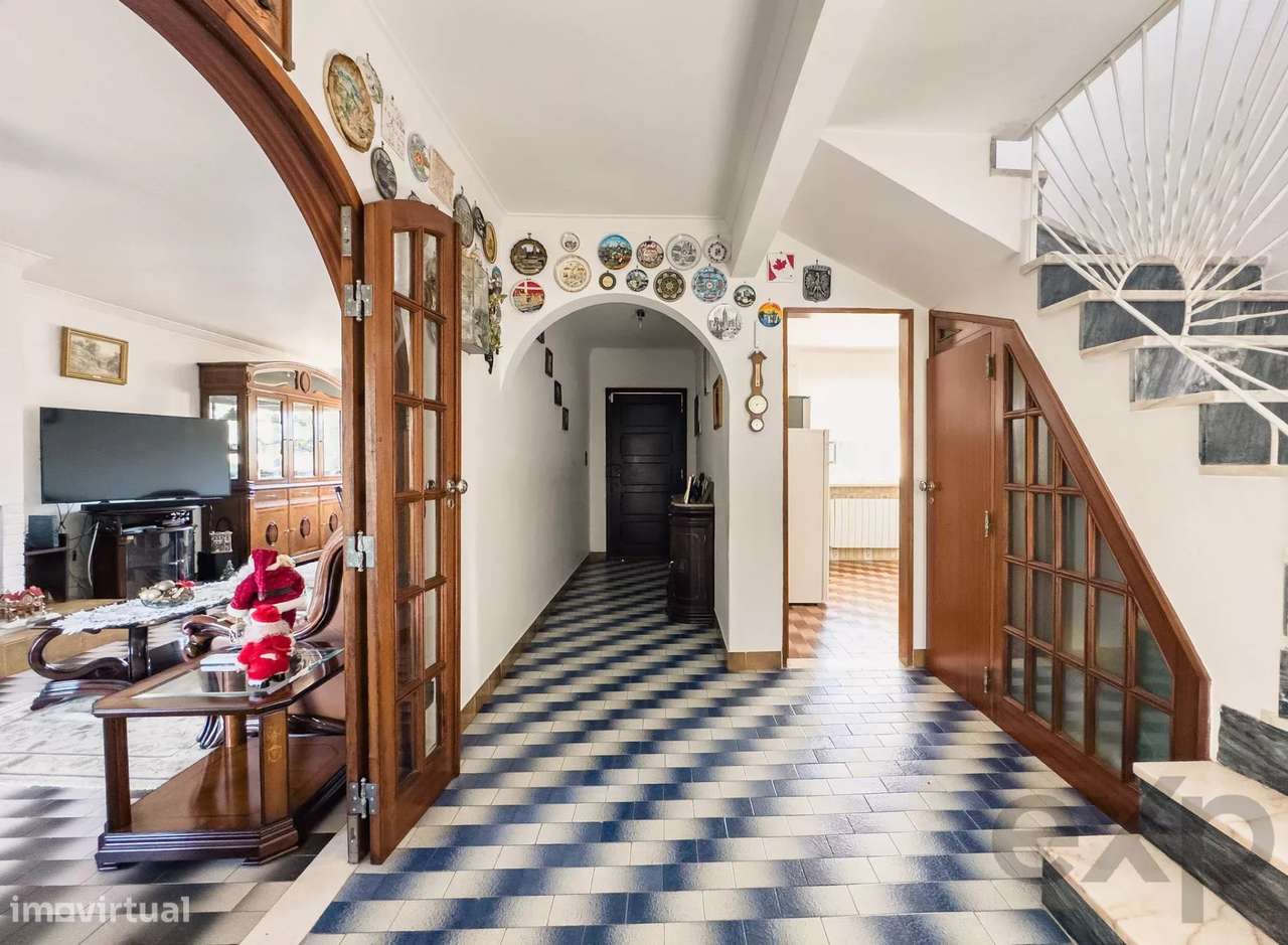 Oportunidade rara numa das localizações mais valorizadas de Fernão Fer-4