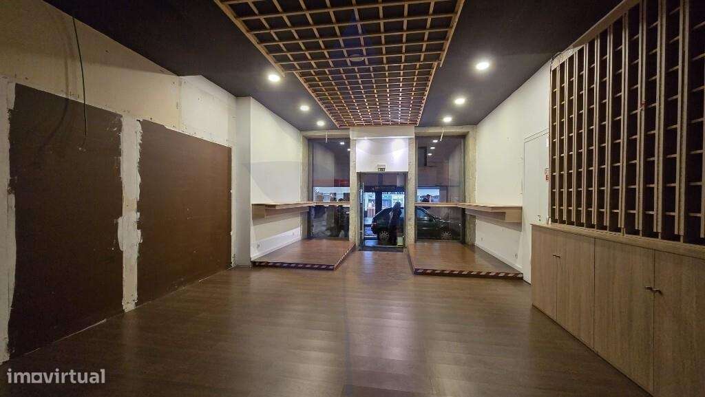 Arrenda-se loja no centro da cidade de Braga - Grande imagem: 2/11