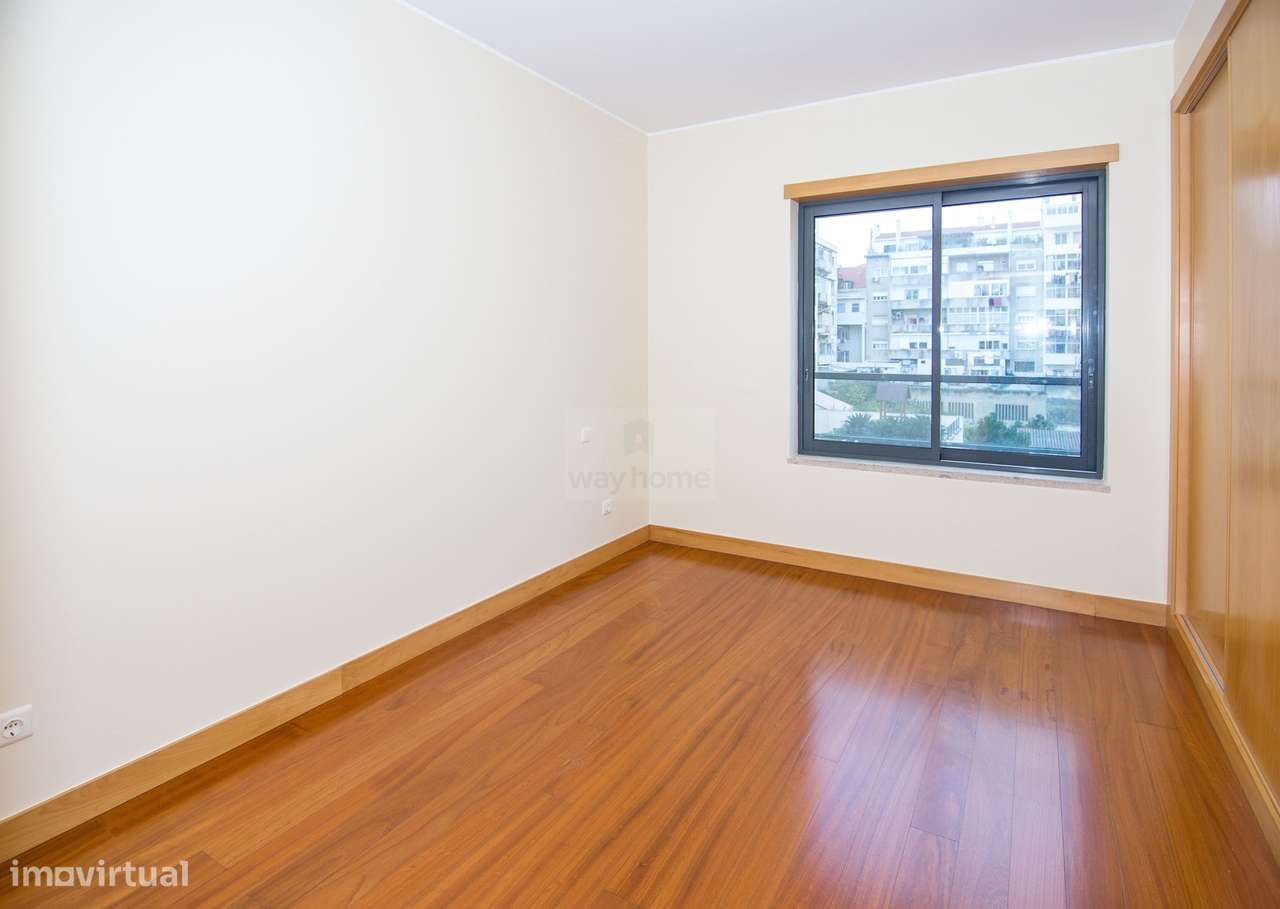 Apartamento T3 | Condomínio Privado Páteo Sá Miranda | Alto de Sto. Am-16