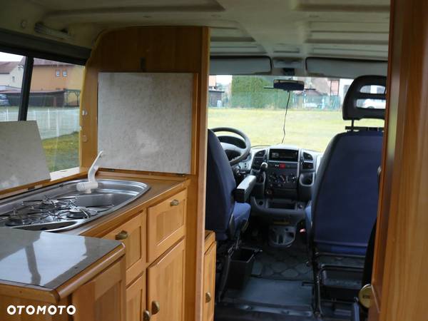 Fiat Ducato camper van - 8