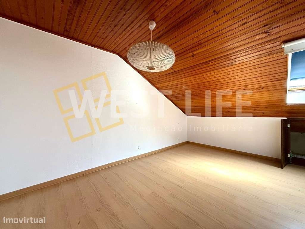 Apartamento T3 Duplex - Com projeto de renovação ou possibilidade d... - Grande imagem: 5/22